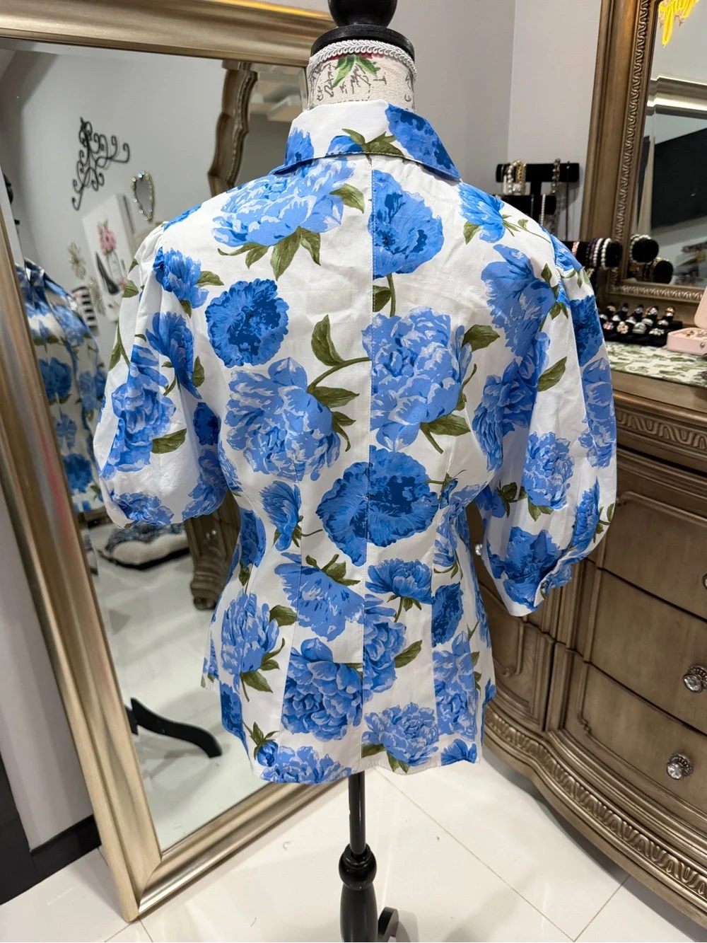 Zara White Button-Up Top with Blue Floral Puff Sleeves